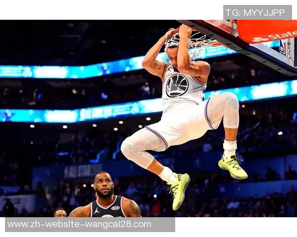 库里倾尽全力完成职业生涯最后一次扣篮感慨万千